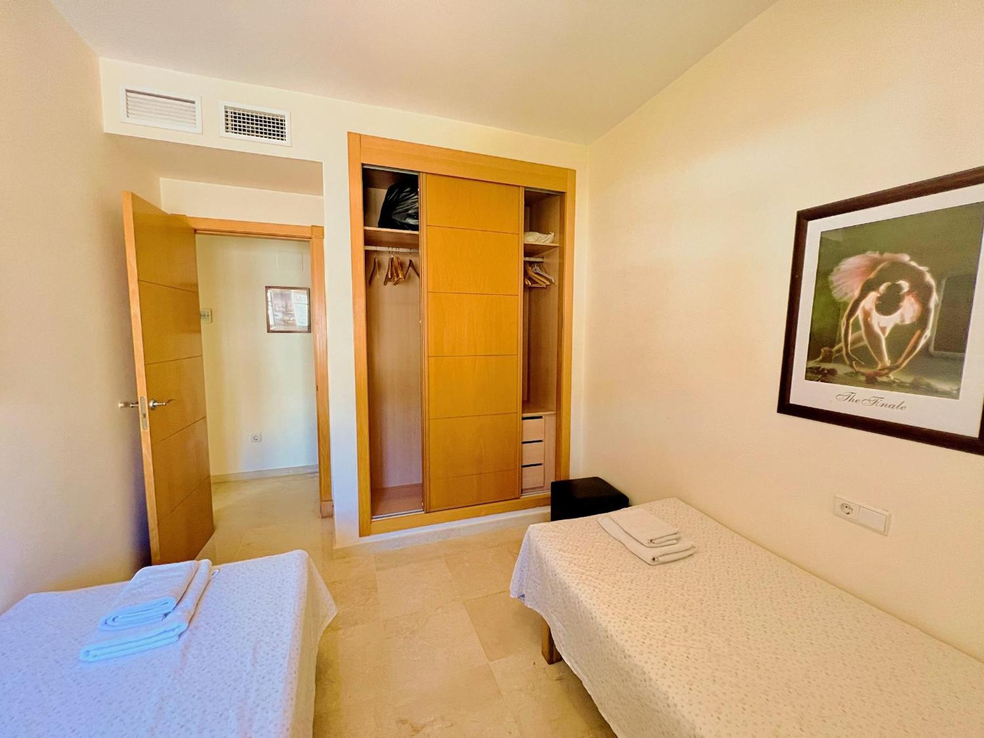 בנאלמדנה Beautiful Apartment With Pools, Playground And Paddle Tennis - Family Friendly And Near Vithas Hospital - Free Parking In Garage מראה חיצוני תמונה