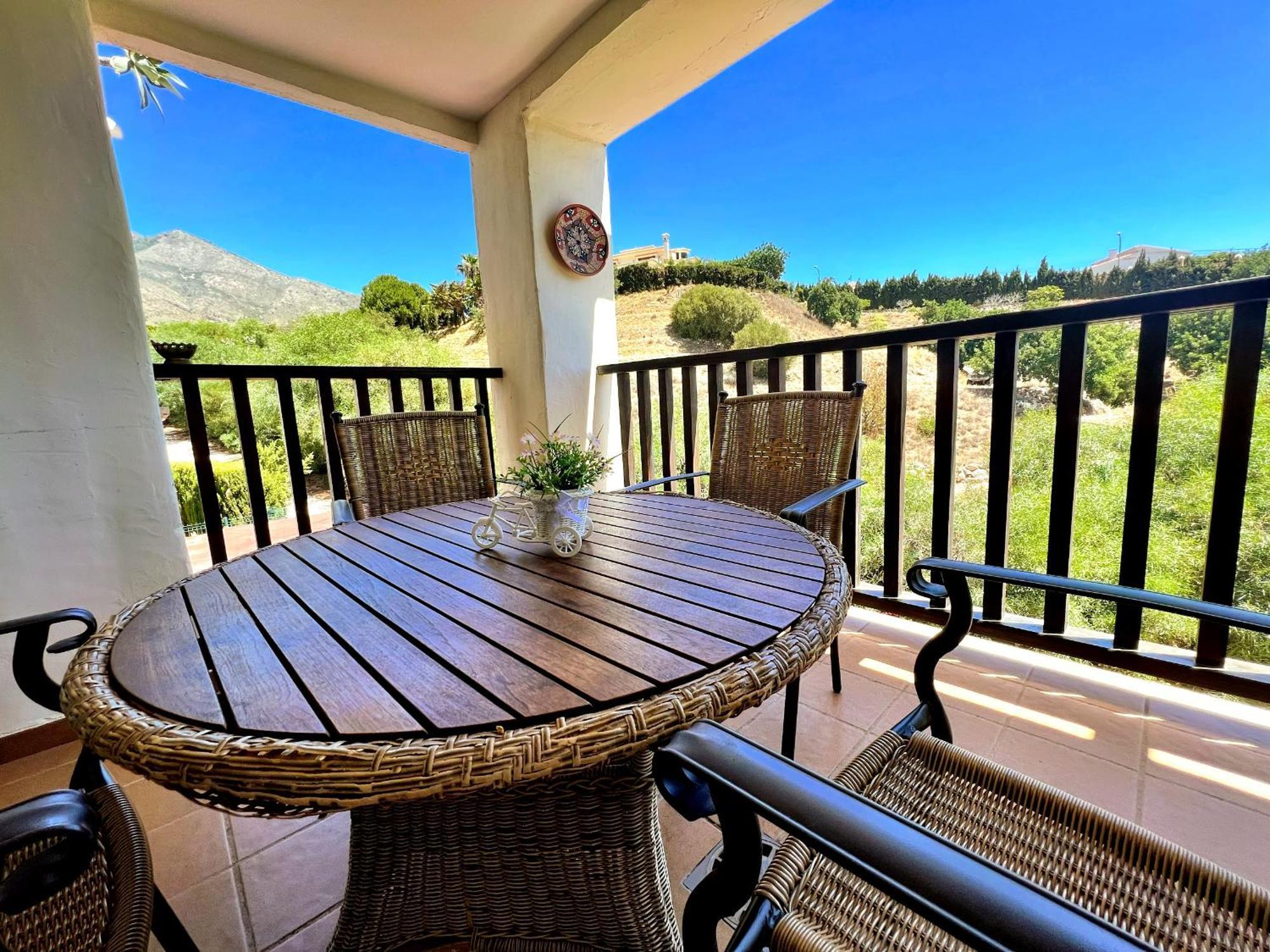 בנאלמדנה Beautiful Apartment With Pools, Playground And Paddle Tennis - Family Friendly And Near Vithas Hospital - Free Parking In Garage מראה חיצוני תמונה