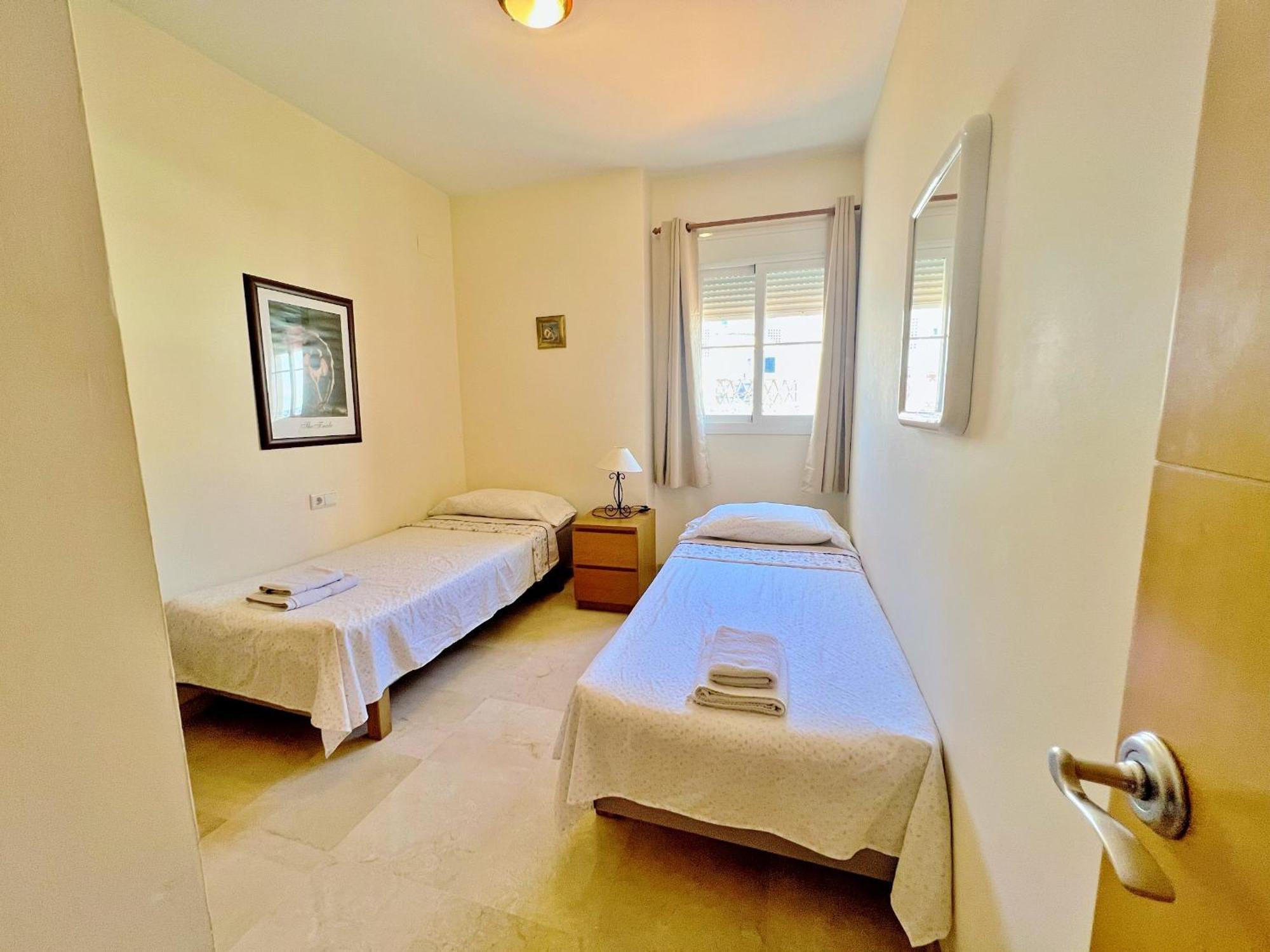 בנאלמדנה Beautiful Apartment With Pools, Playground And Paddle Tennis - Family Friendly And Near Vithas Hospital - Free Parking In Garage מראה חיצוני תמונה