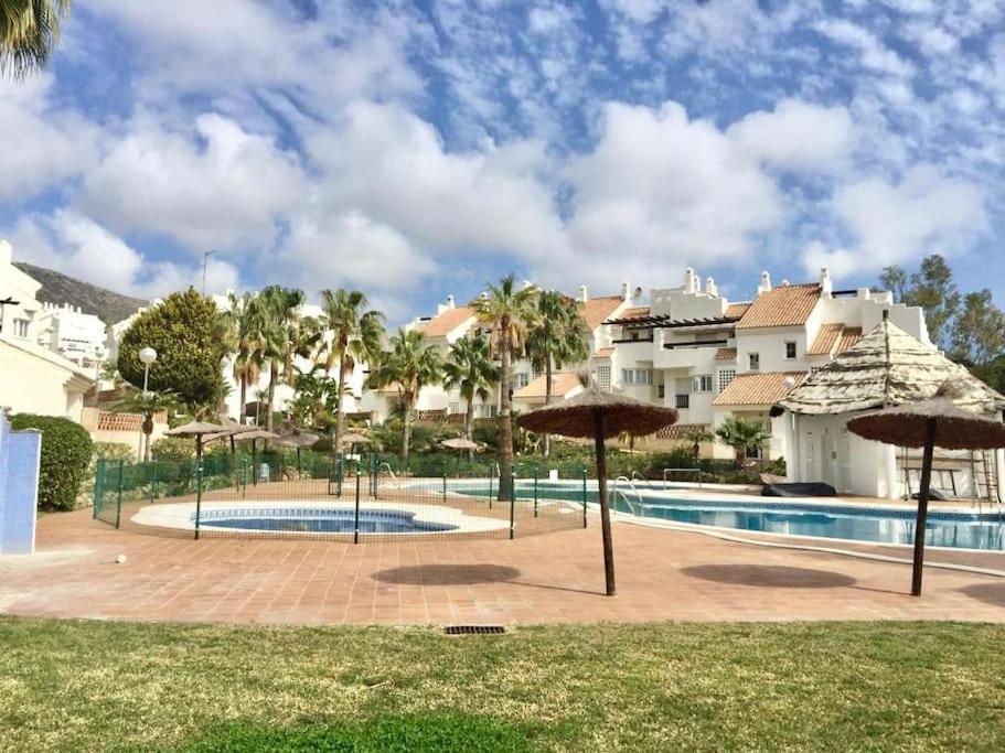 בנאלמדנה Beautiful Apartment With Pools, Playground And Paddle Tennis - Family Friendly And Near Vithas Hospital - Free Parking In Garage מראה חיצוני תמונה